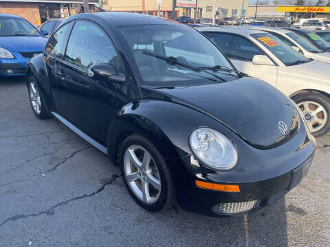 2008 Volkswagen New Beetle for sale at American Dream Motors in Everett WA