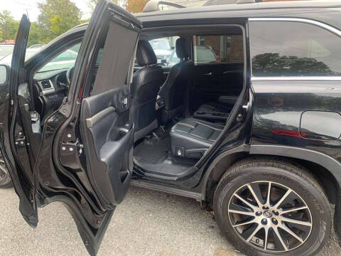 2018 Toyota Highlander SE