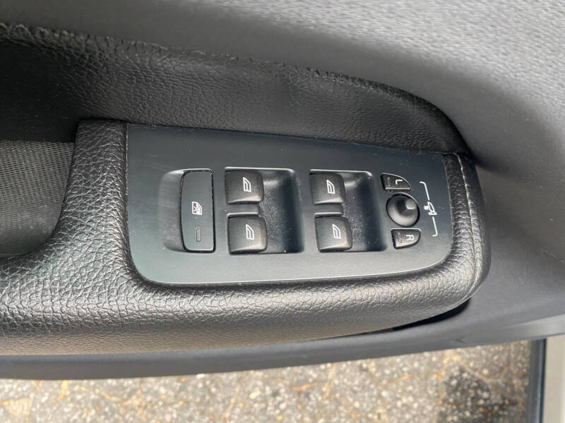 2018 Volvo XC60 T5 Momentum