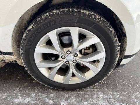 2023 Land Rover Range Rover Evoque P250 R-Dynamic SE