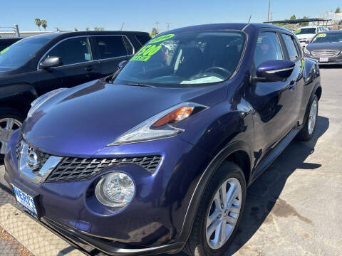 2016 Nissan JUKE SV
