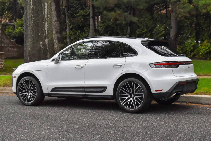 2022 Porsche Macan