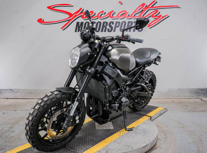 2016 Yamaha XSR900