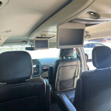 2014 Chrysler Town and Country Touring-L