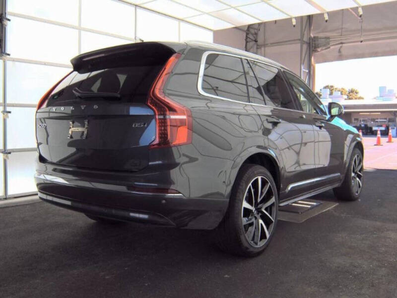 2024 Volvo XC90 B5 Plus Bright Theme