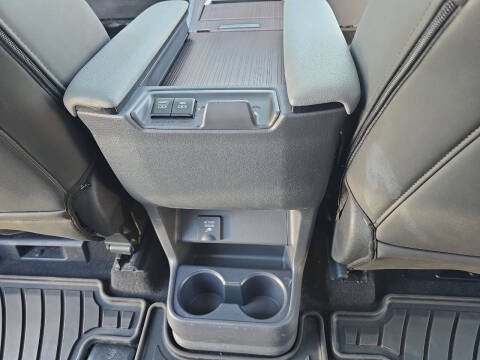 2024 Toyota Sienna XLE 7-Passenger