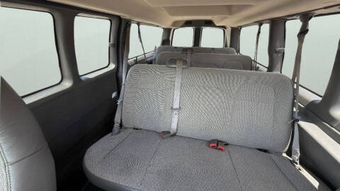 2025 Chevrolet Express LT 3500