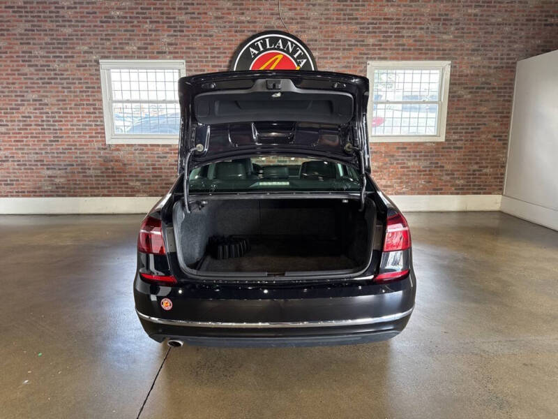 2018 Volkswagen Passat 2.0T R-Line