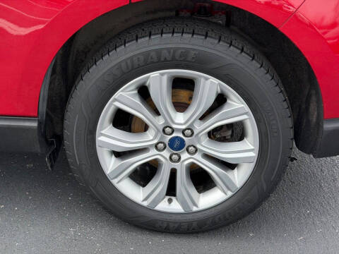 2020 Ford Edge Titanium