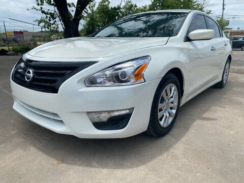 2015 Nissan Altima for sale at Makka Auto Sales in Dallas TX