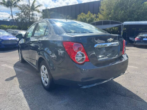 2013 Chevrolet Sonic LS Auto