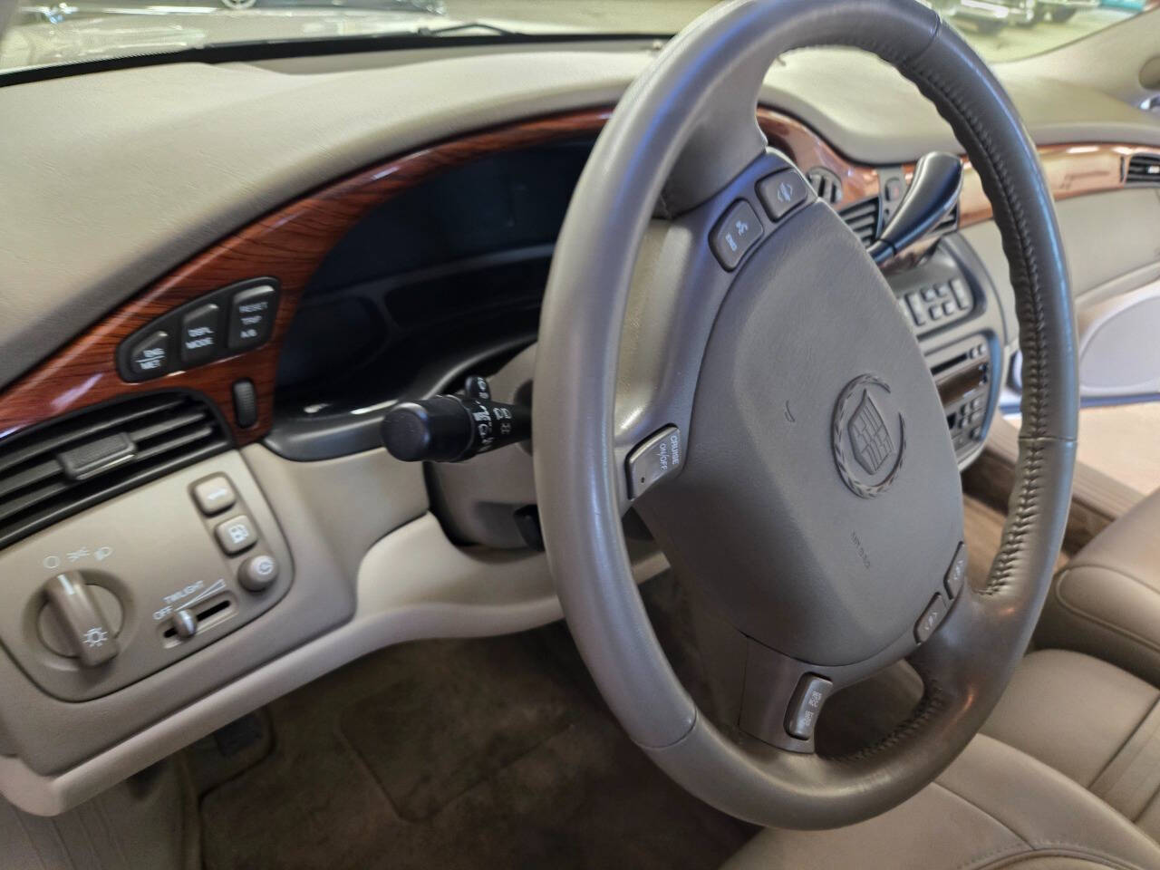 2002 Cadillac DeVille 62