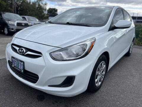 2013 Hyundai Accent GS