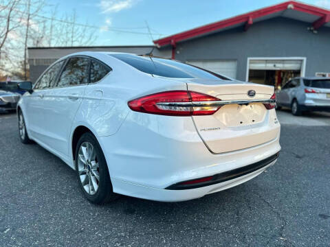 2017 Ford Fusion SE