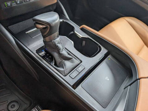 2024 Lexus ES 300h