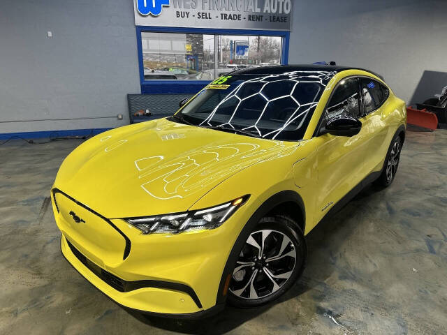 2025 Ford Mustang Mach-E Select AWD's photo