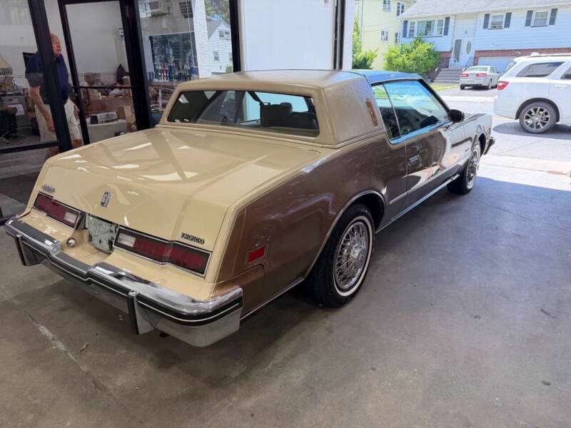 1982 Oldsmobile Toronado Brougham