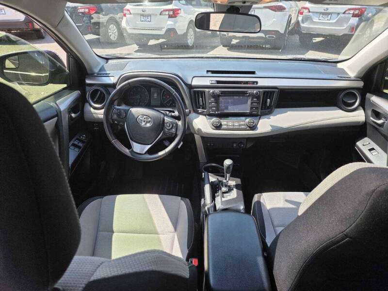 2017 Toyota RAV4 XLE