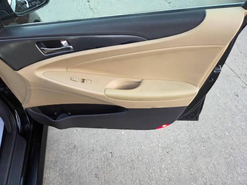 2011 Hyundai Sonata Hybrid