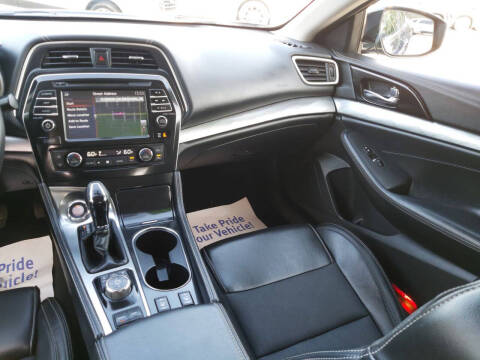 2017 Nissan Maxima 3.5 SV