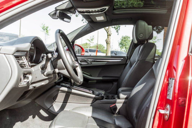2023 Porsche Macan