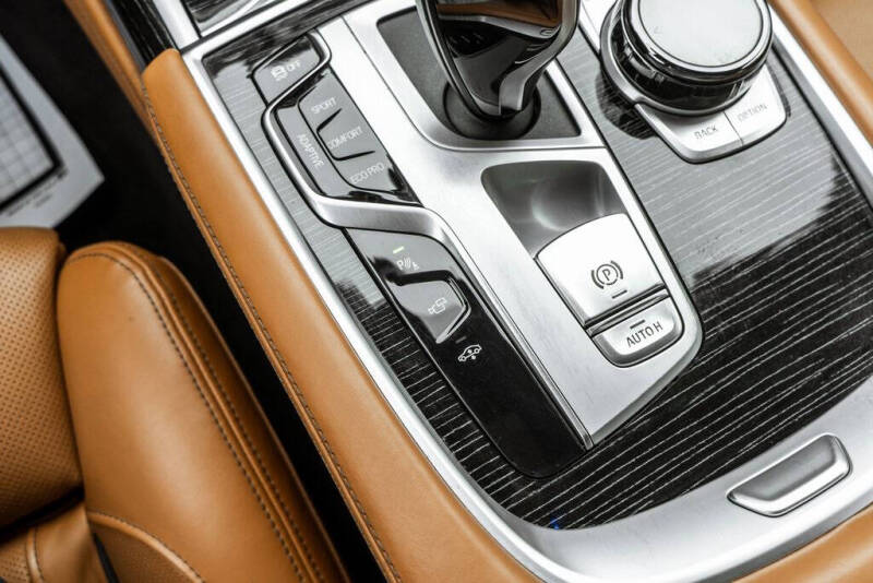 2022 BMW 7 Series 750i xDrive