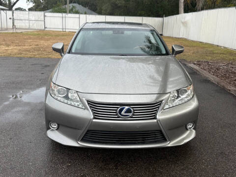 2015 Lexus ES 300h