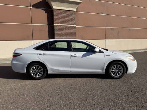 2017 Toyota Camry Hybrid LE