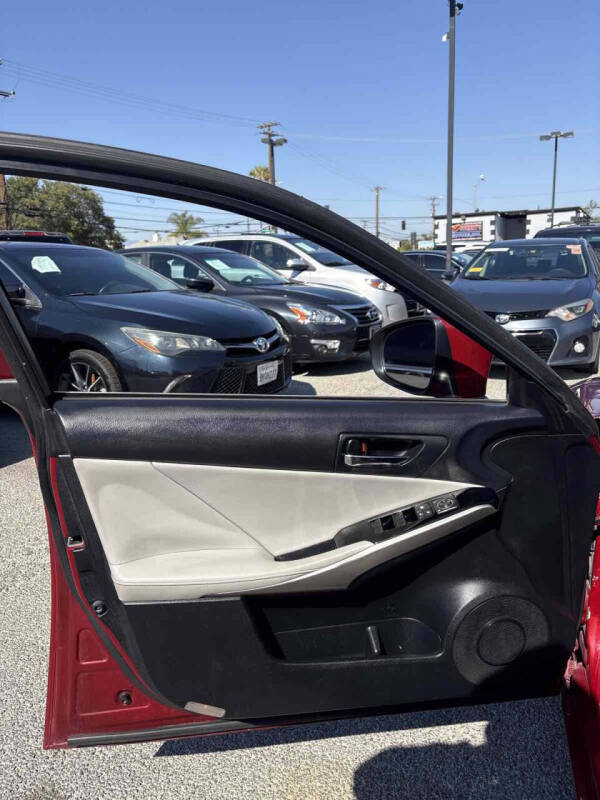 2015 Lexus IS 250