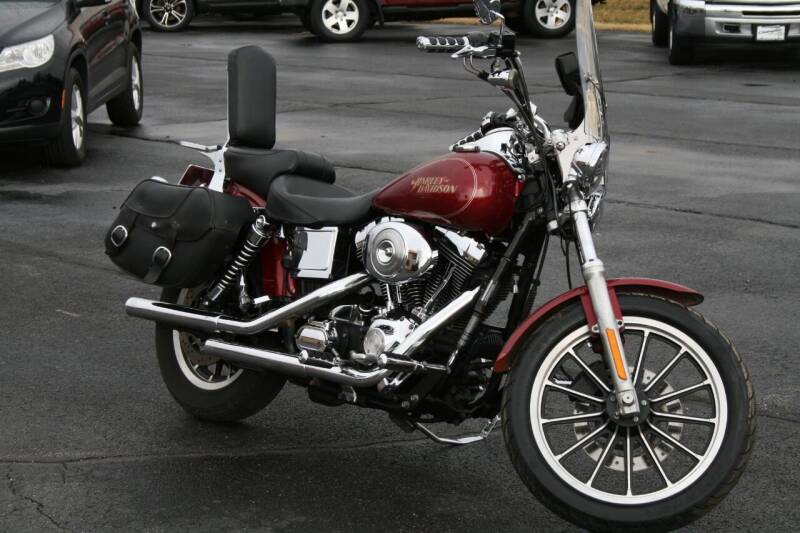 2005 Harley-Davidson DYNA LOW RIDER for sale at Champion Motor Cars in Machesney Park IL