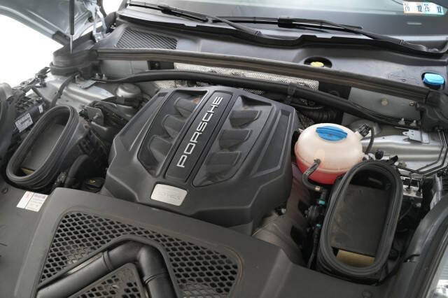 2018 Porsche Macan S