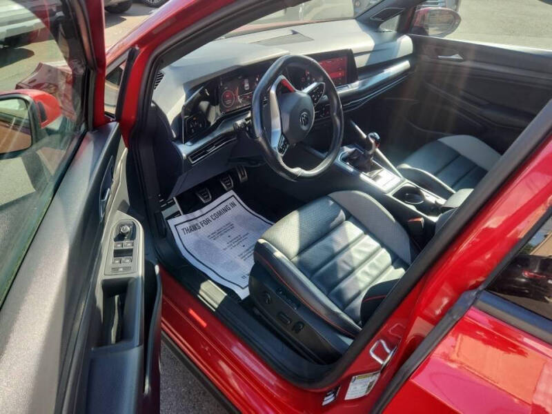 2022 Volkswagen Golf GTI SE