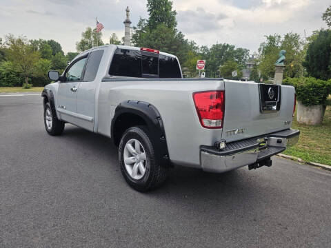 2010 Nissan Titan SE