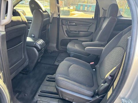 2015 GMC Acadia SLE-2