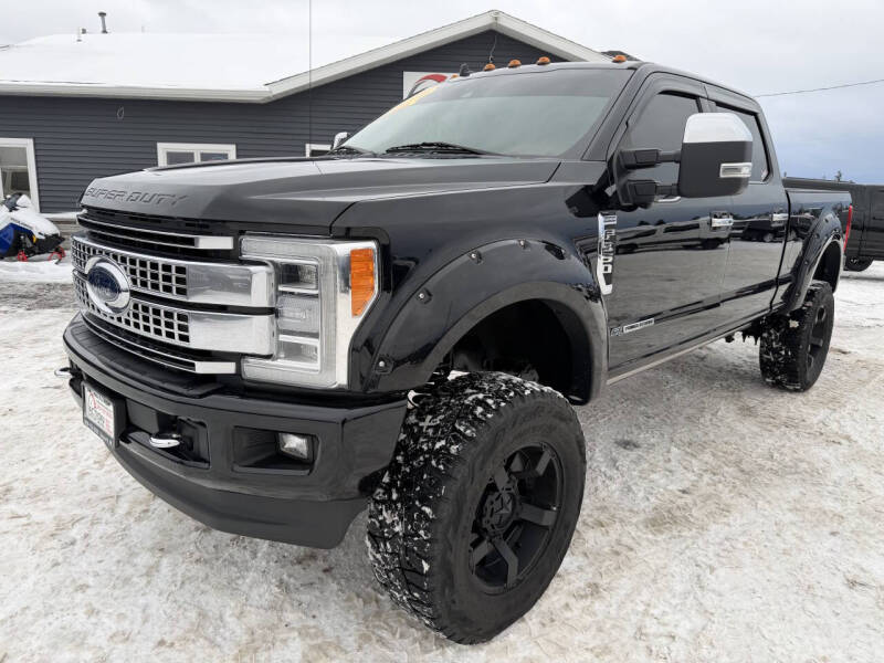 2019 Ford F-350 Super Duty Platinum's photo