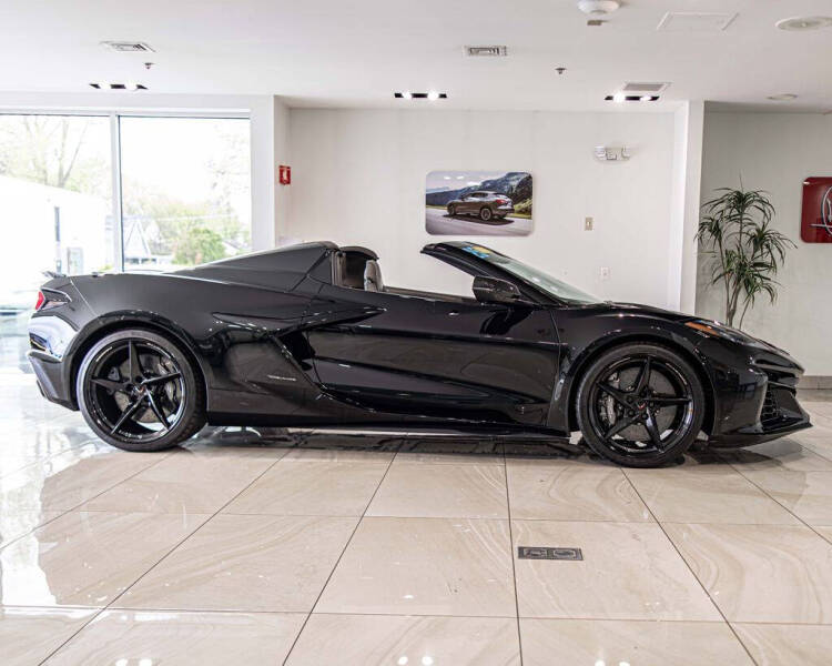 2025 Chevrolet Corvette E-Ray