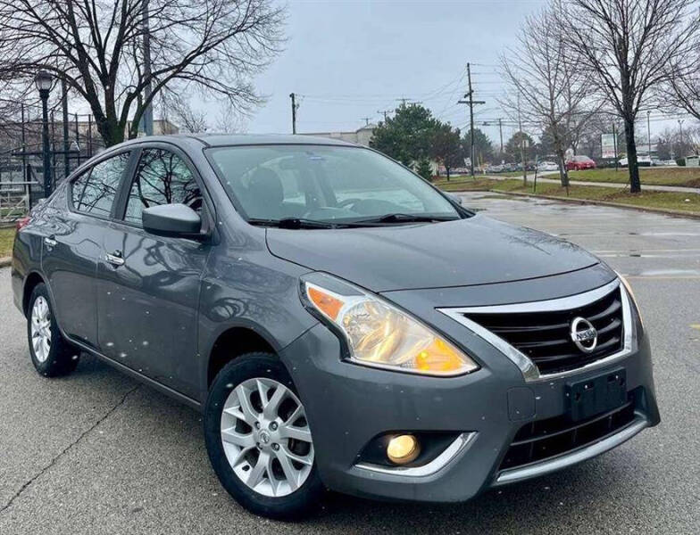 2018 Nissan Versa SV