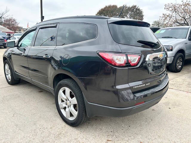 2017 Chevrolet Traverse LT