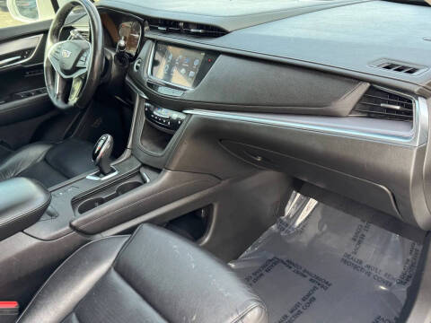 2017 Cadillac XT5 Premium Luxury