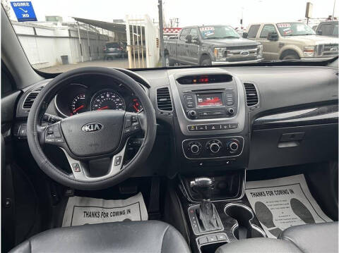 2014 Kia Sorento LX