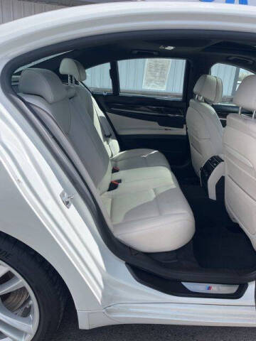 2015 BMW 7 Series 750i