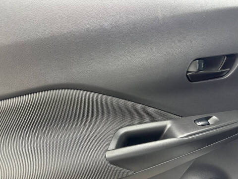 2020 Nissan Kicks S