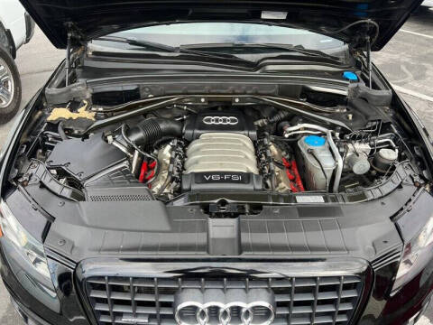 2012 Audi Q5 3.2 quattro Premium Plus