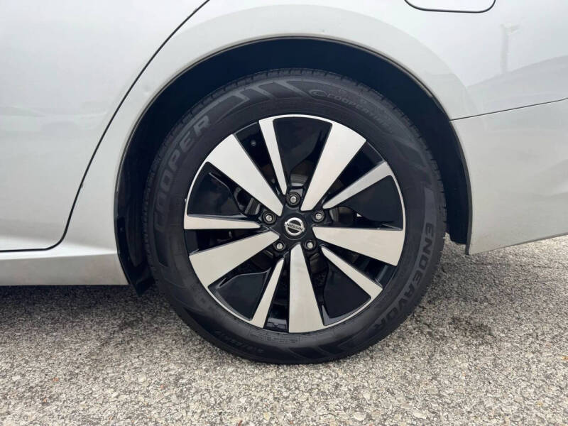 2022 Nissan Altima 2.5 SV