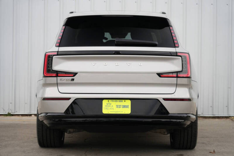 2025 Volvo EX90 Twin Plus 7P