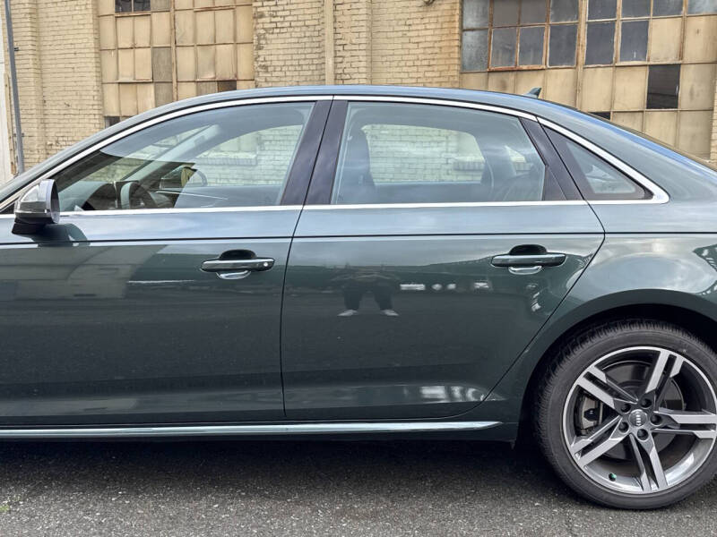 2017 Audi A4 2.0T quattro Premium Plus