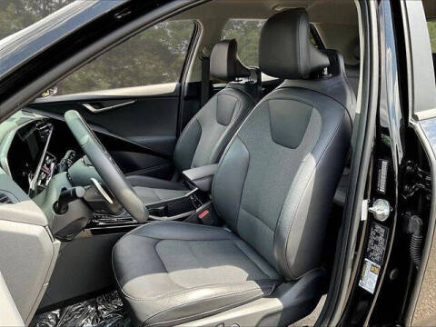 2023 Kia Niro EX