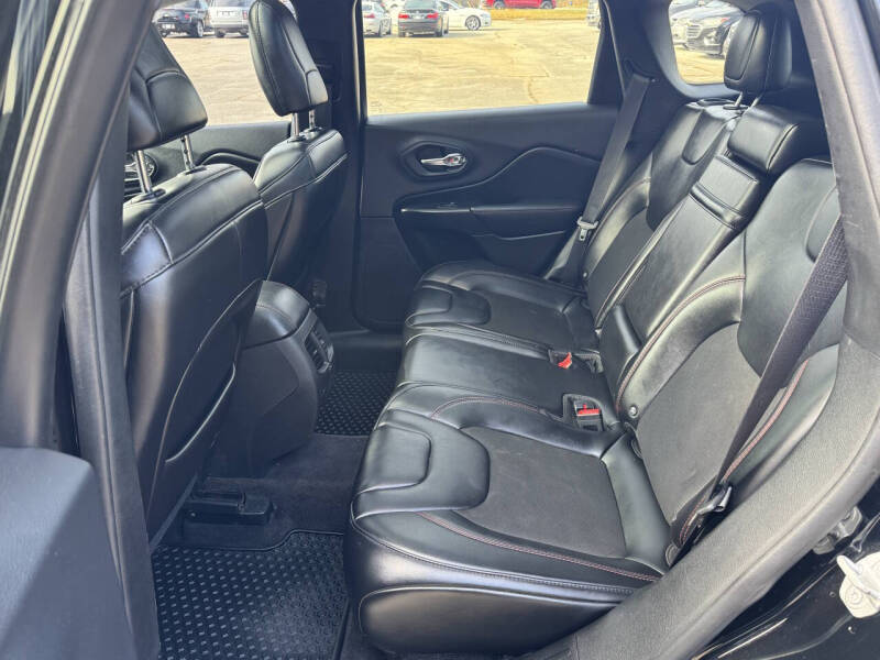 2019 Jeep Cherokee Trailhawk