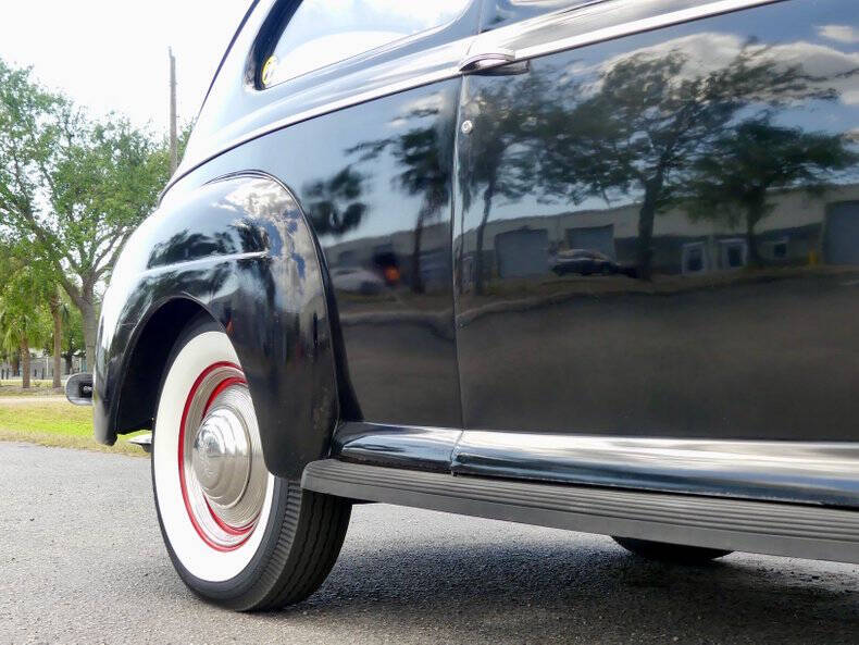 1941 Ford Deluxe