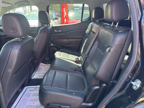 2023 GMC Acadia SLT